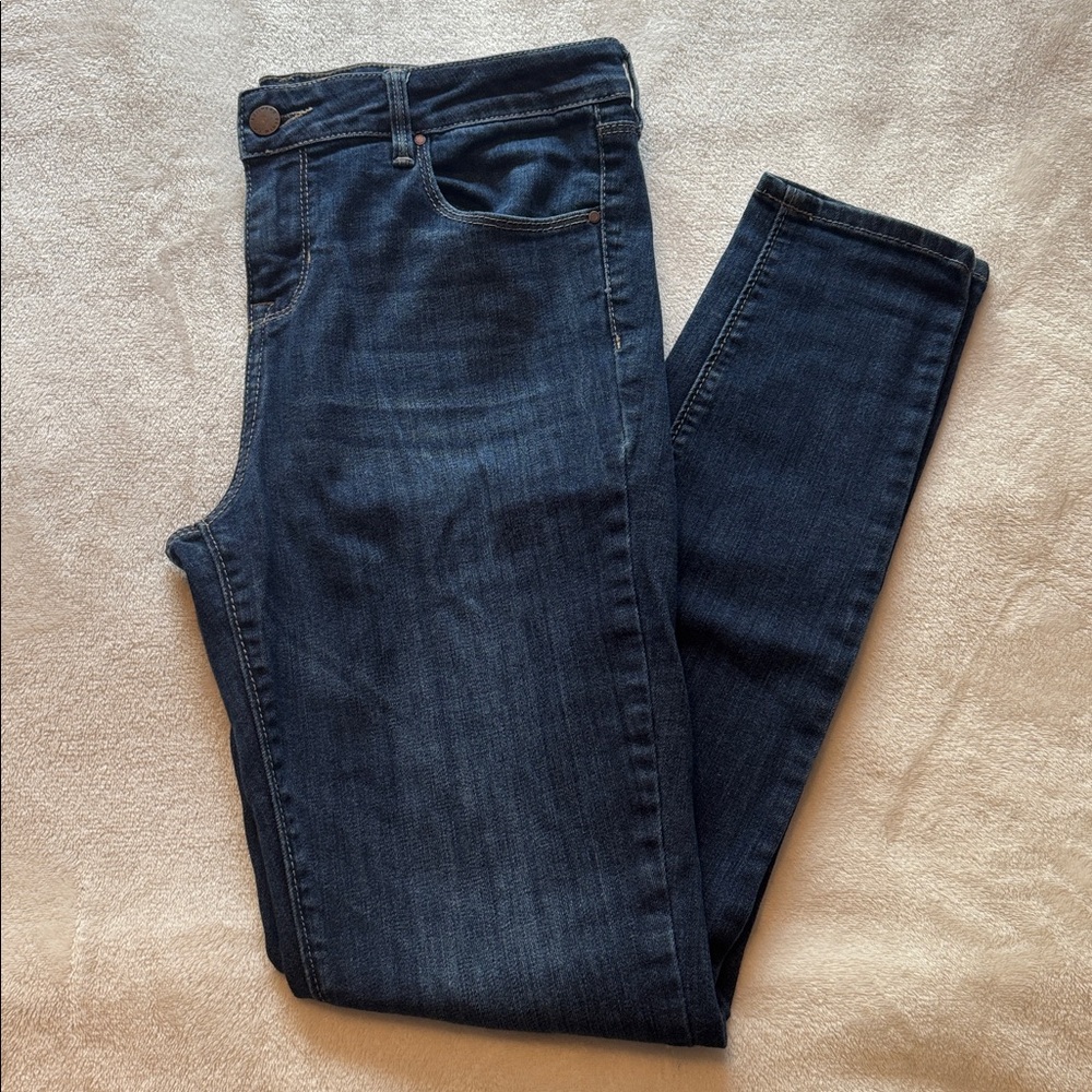💜 Bullhead Mid Rise Skinniest Jeans